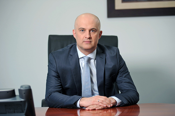 Dalibor Ćubela Novi Direktor UniCrdeit Bank