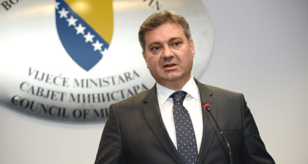 Saopštenje Predsjedavajućeg Vijeća Ministara BiH U Vezi Sa Odgađanjem Potpisivanja Pisma Namjere MMF-u