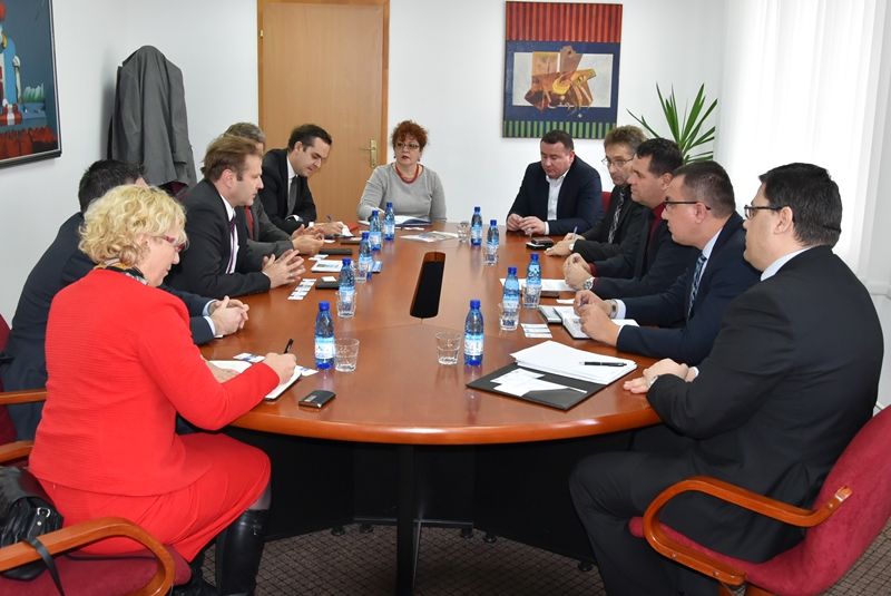 Delegacija BBI Banke Posjetila Vladu Tuzlanskog Kantona