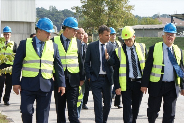 Vlada FBiH U Fabrici Cementa Lukavac Vidi Potencijalno Rješenje Za Zbrinjavanje Otpada